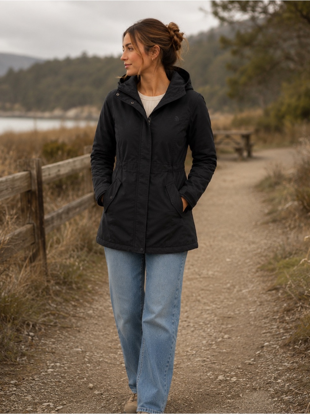 North Face Woman’s Black Parks XS